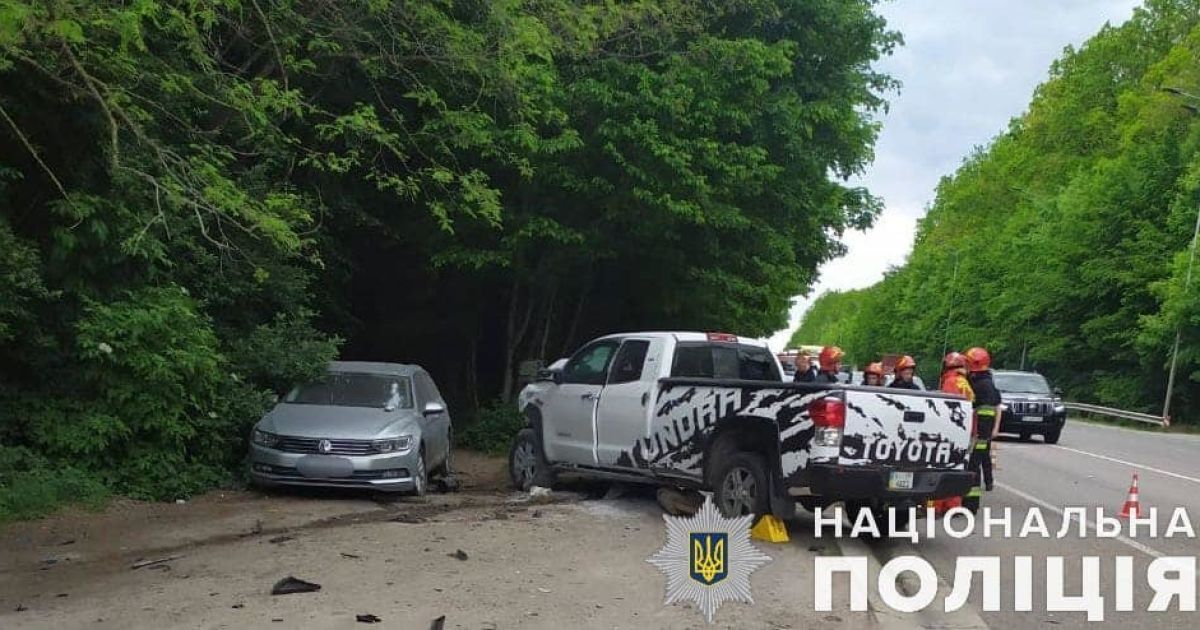 Последствия смертельной аварии возле Винницы
