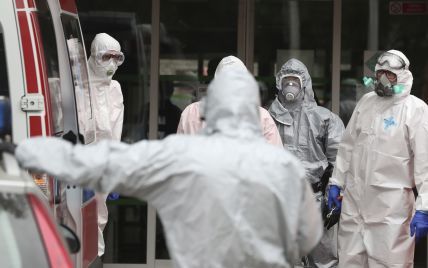 Смертельний рекорд: у Польщі вперше зафіксували понад шість сотень летальних випадків від коронавірусу