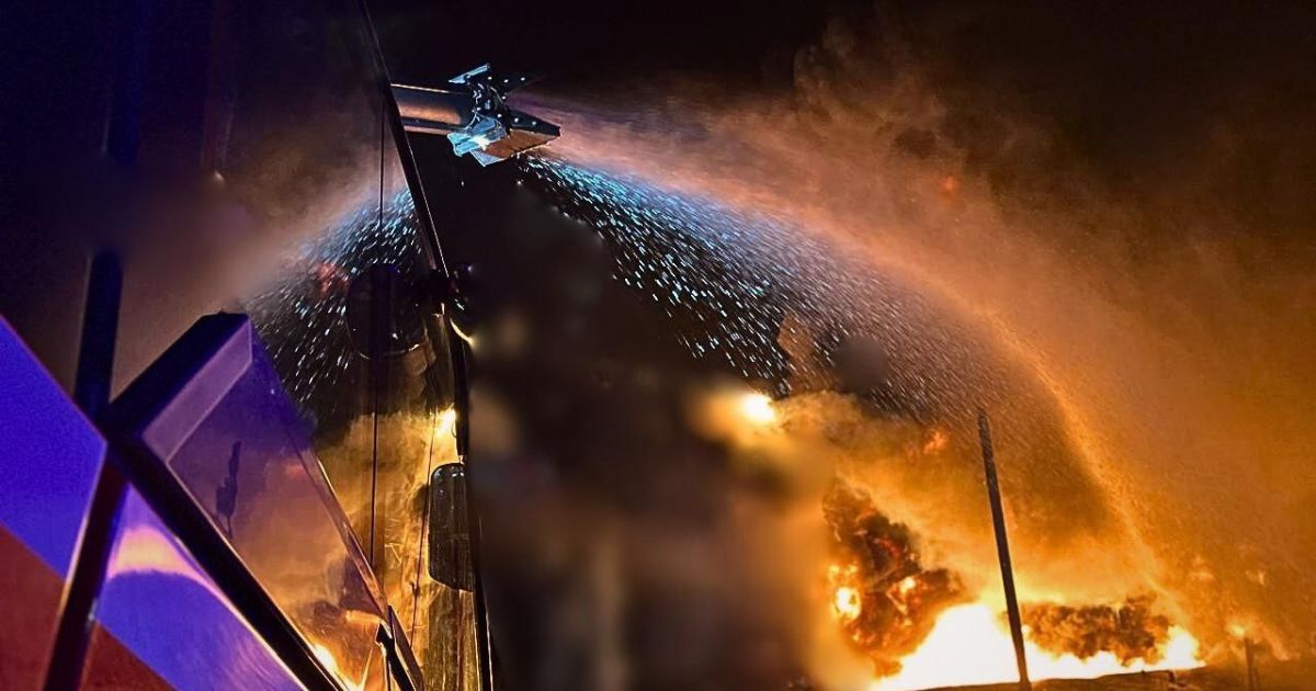 Пожар в результате атаки на Киевскую область 27 февраля