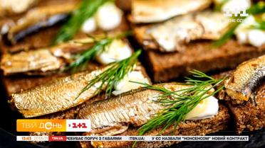 Шеф-кухар з Латвії Марекс Воітекіс поділився найсмачнішими рецептами зі шпротами