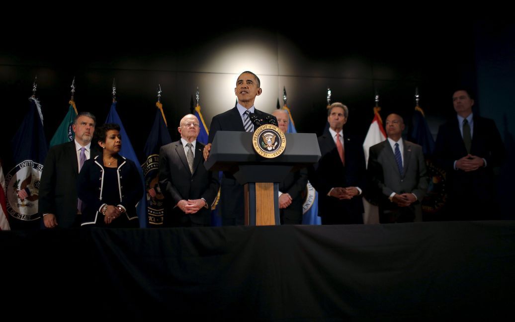Президента США Барака Обаму &ldquo;цікаво&rdquo; освітили під час виступу із заявою в Національному антитерористичному центрі в Макліні, штат Вірджинія. / © Reuters