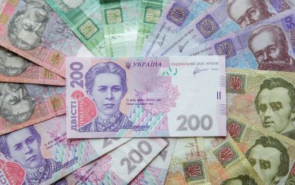 На Киевщине на взятке в более 1 млн грн поймали налоговика и сотрудника полиции