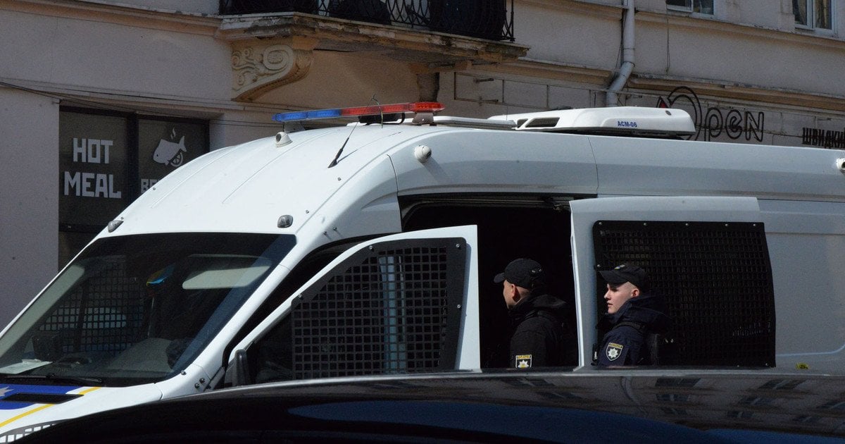 У центрі Львова працює поліція