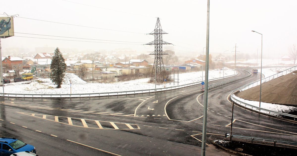 Перед Львовом на международном шоссе открыли новый съезд
