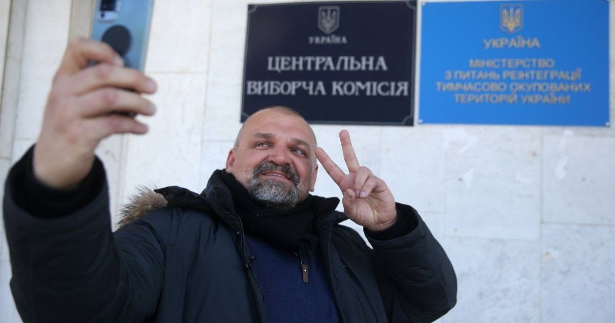 Скандальні довибори на Прикарпатті: ЦВК оскаржила рішення Верховного суду, який "забрав" мандат у Вірастюка