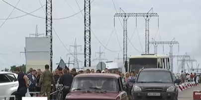 Диверсія в Станиці Луганській: ворог хитрощами підійшов до блокпосту та обстріляв його