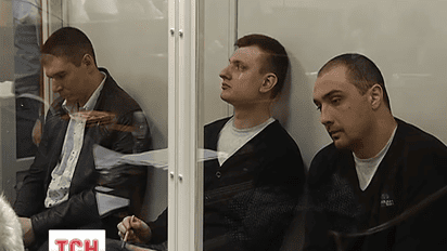 Экс-беркутовцы, которых обвиняют в убийстве митингующих на Институтской, будут сидеть за решеткой еще 2 месяца