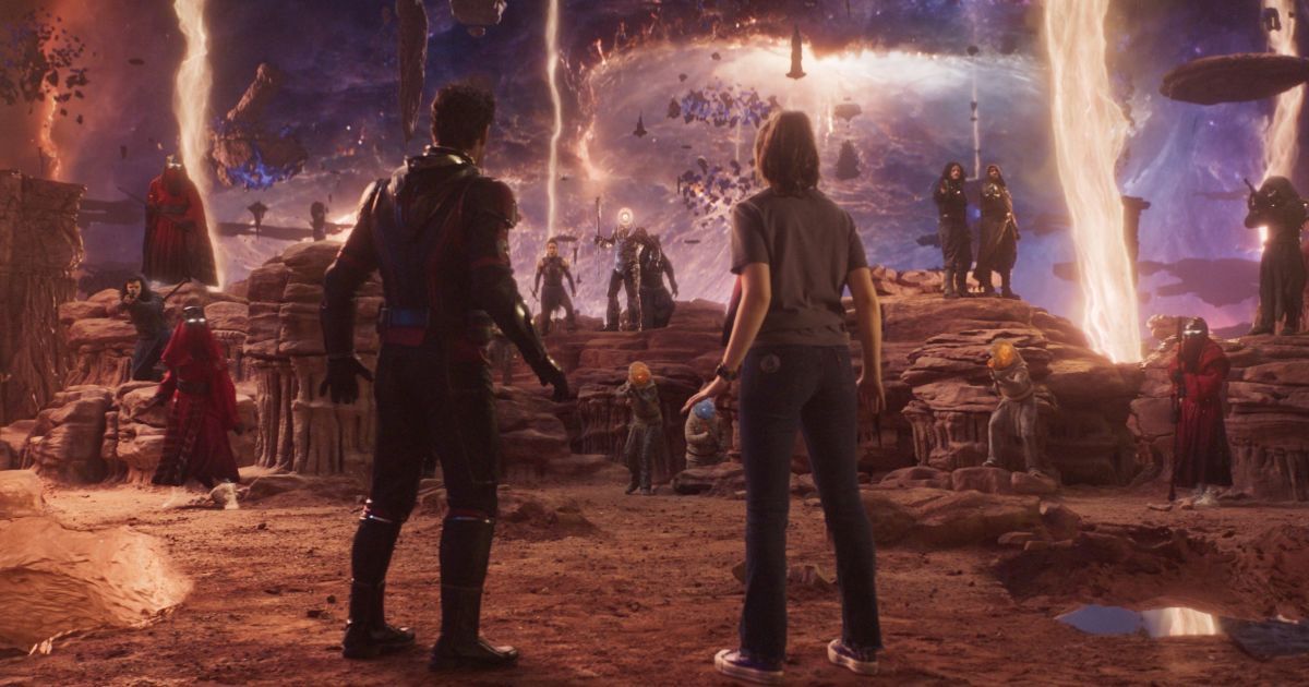 Вышел дублированный трейлер супергеройского фильма от Marvel, в котором сыграли Майкл Дуглас и Мишель Пфайффер