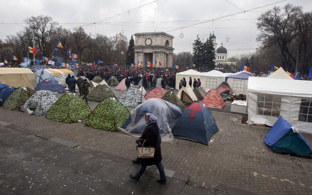 В Молдове граждане вышли на улицы городов / © Reuters