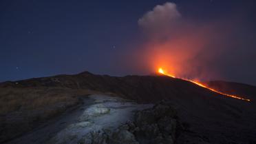 Извержение произошло 7 декабря / © Reuters