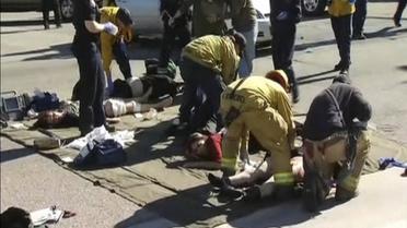 В результате стрельбы со стороны неизвестных погибли по меньшей мере 14 человек. / © Reuters