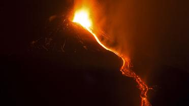 Извержение произошло 7 декабря / © Reuters