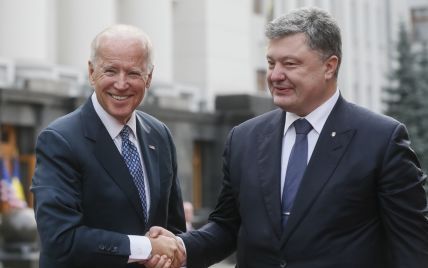 Санкції для повного відновлення цілісності України: Порошенко і Байден обговорили тиск на РФ