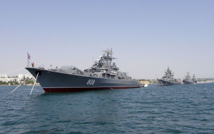 Росія посилює флот у Криму десятками кораблів та літаками
