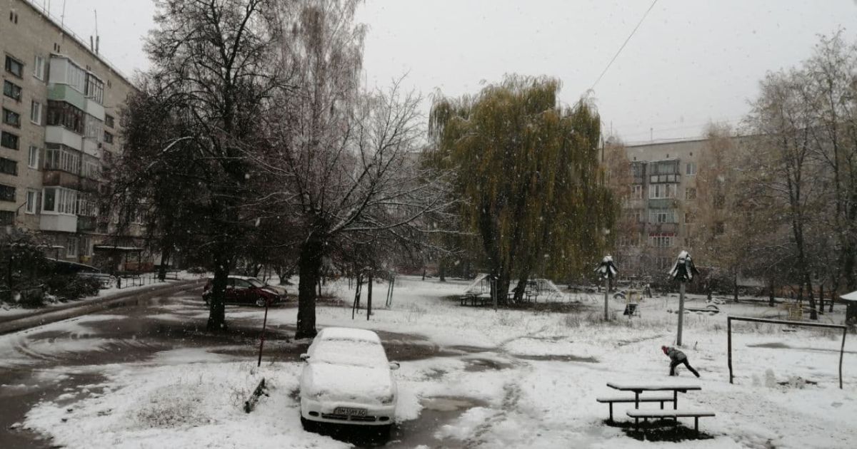 Сніг у Шостці / © ТСН.ua