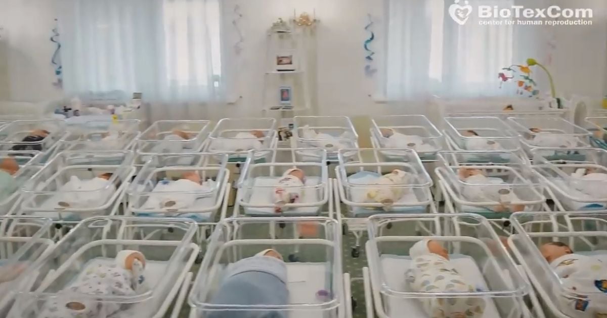 Діти на продаж: у готелі Києва утримують 46 дітей від сурогатних матерів, яких не можуть віддати іноземцям