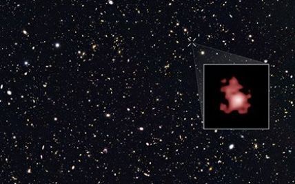 NASA показало, как выглядит самая далека галактика
