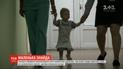 У Шостці на залізничних коліях знайшли півторарічну дівчинку