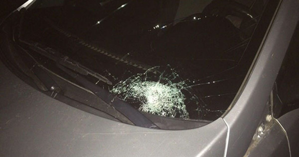 У курортному селищі на Донеччині чоловік напідпитку в'їхав на авто у натовп людей