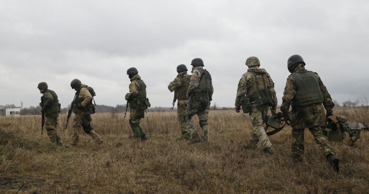 За прошедшие сутки шестеро военных получили ранения на Донбассе