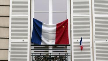 По всьому Парижу майорять прапори Франції. / © Reuters