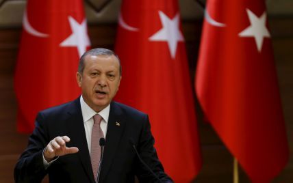 Турецкий президент назвал смехотворными обвинения о подготовке вторжения в Сирию