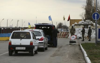 Росія повністю відновила пропуск на адмінкордоні в анексований Крим