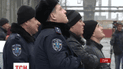 Вмовити чоловіка не стрибати з висоти приїхали чиновники і правоохоронці
