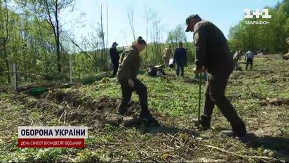 Ліси захисників та захисниць. Львівщині висадили дерева на спомин загиблих про військових