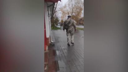 У Житомирі побили працівника ТЦК: з'явилися нові кадри сутички