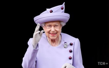Мистика в королевской семье: почему цифры "два" и "девять" считают роковыми для королевы Елизаветы II
