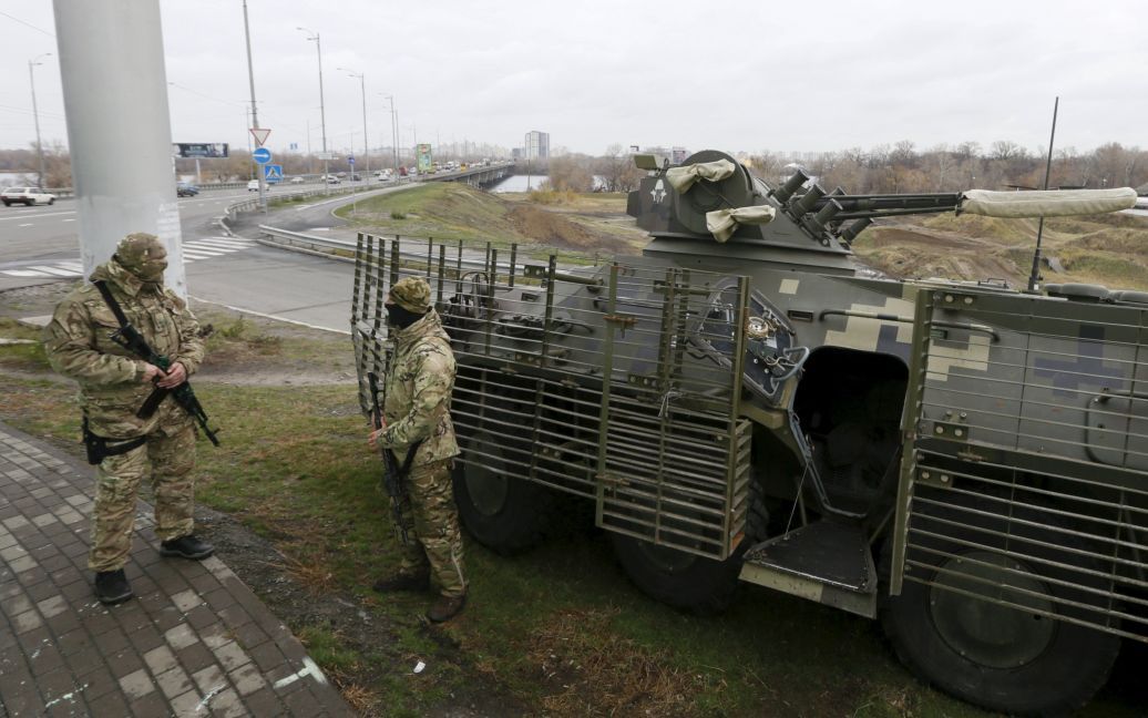 В Киеве усилили патрулирование улиц военными Нацгвардии. / © Reuters