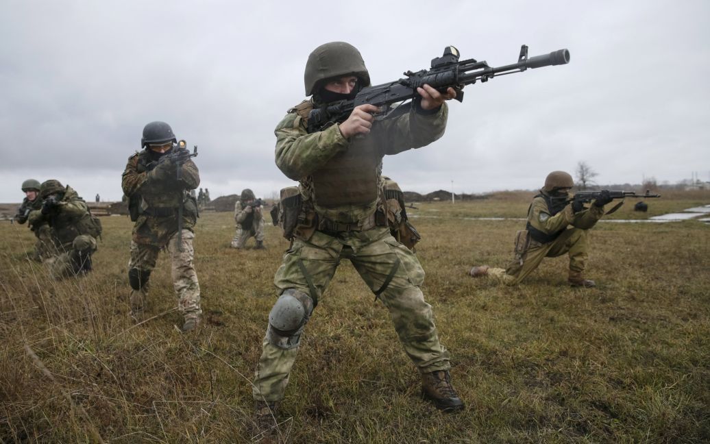 Хмельницкой области состоялись учения украинских военных. / © Reuters