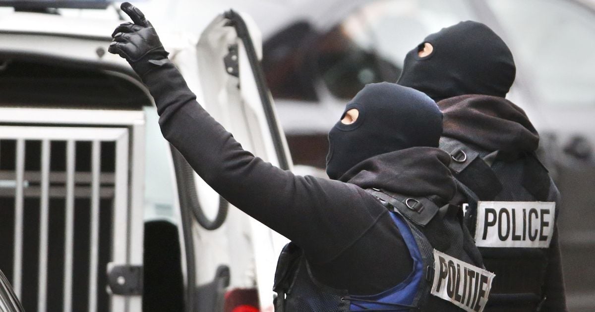 По данным федеральной прокуратуры, полицейская операция связана с терактами в Париже 13 ноября