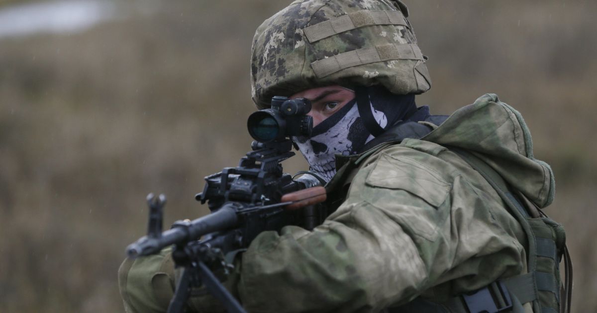 За сутки был ранен один военный