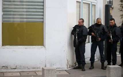 Во Франции силовики схватили четырех человек, которые готовили новый теракт в центре Парижа