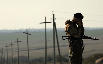 За прошедшие сутки на Донбассе подорвались украинские военные - штаб АТО