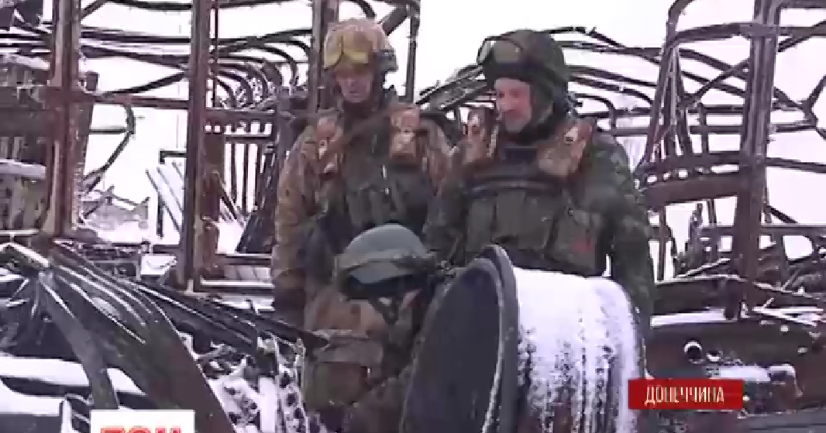 "Киборги" держат оборону Донецкого аэропорта