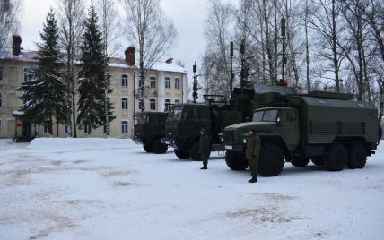 У Білорусі армійцям передають нові зразки спеціальної військової техніки: стали відомі деталі