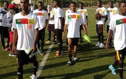 Скандал в африканском футболе: 21 игрок юношеской сборной Камеруна провалил проверку на настоящий возраст