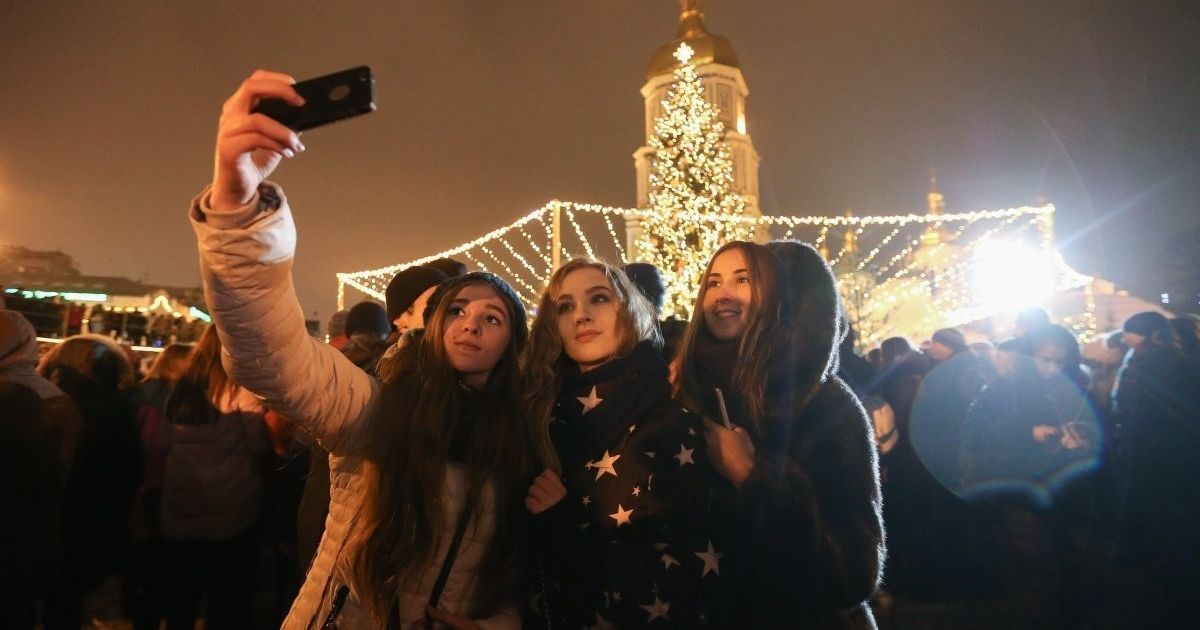 новорічна ялинка на Софійській площі в Києві_2 / © УНИАН