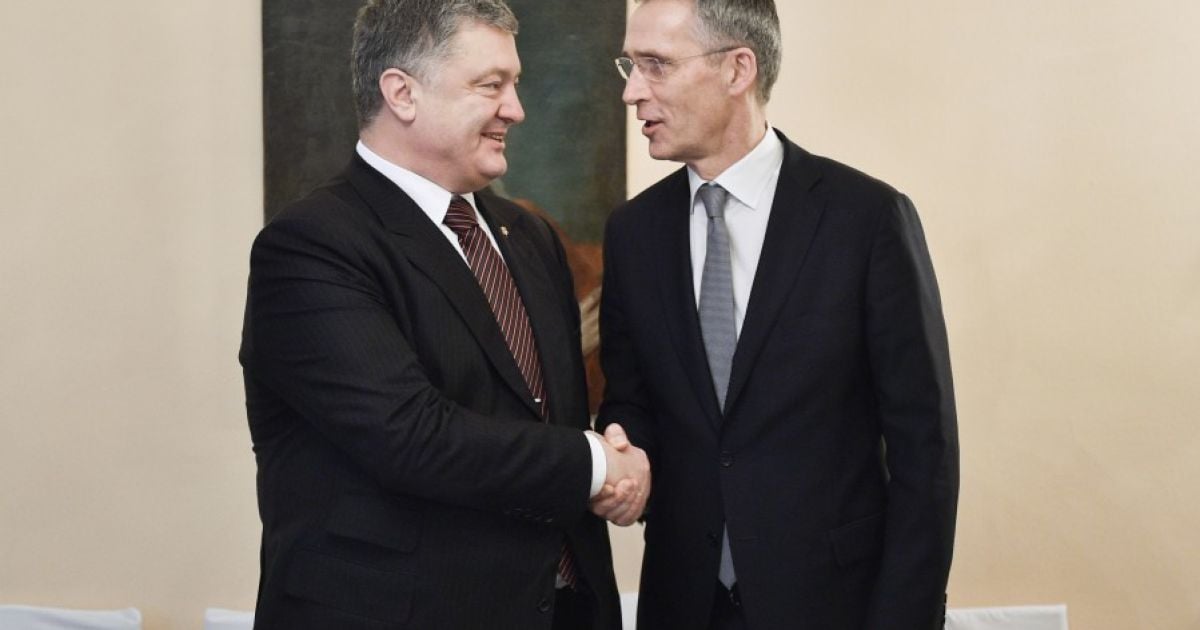 Порошенко в Мюнхене встретился с генсеком НАТО