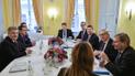 Макрофінансова допомога і "Північний потік-2". Про що говорив Порошенко з Юнкером у Мюнхені