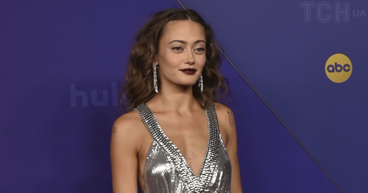 Елла Пернелл