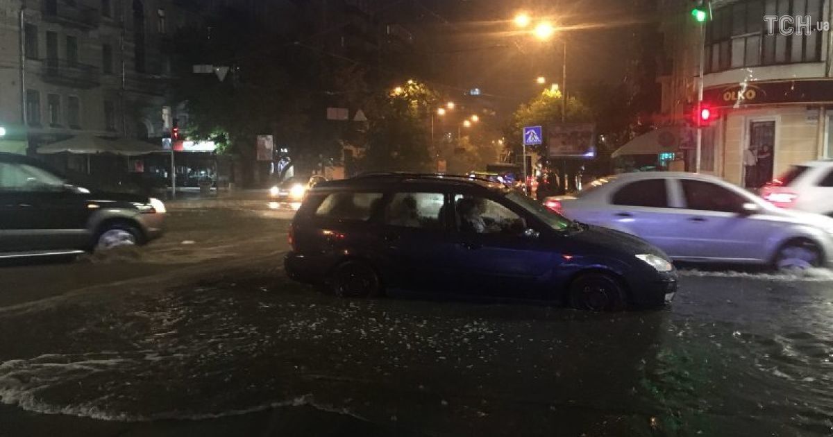 Злива у Києві 18.08.2018_3 / © ТСН.ua/Аліна Денисенко
