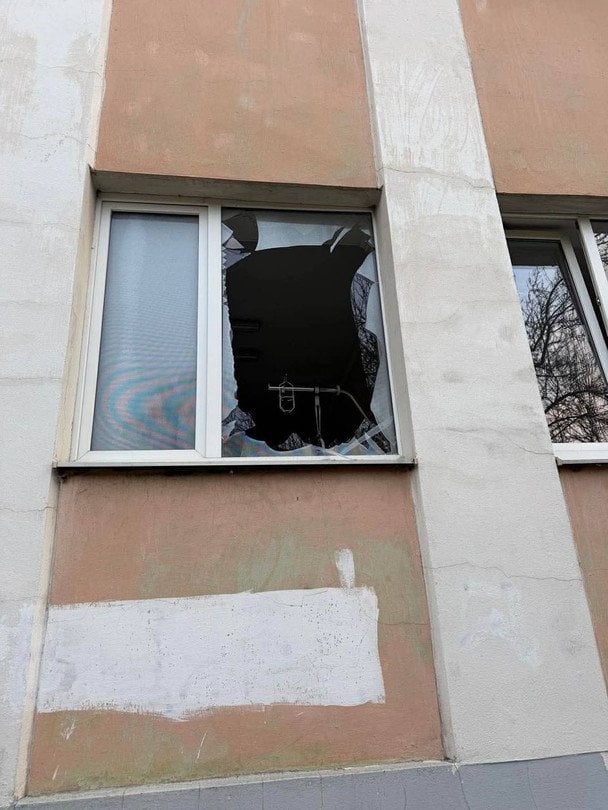 Вибиті вікна у пологовому будинку Івано-Франківська