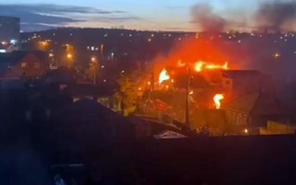 У Росії знову військовий літак впав на житловий будинок: з’явилося нове відео