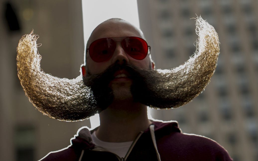 Сотни мужчин соревновались за звание человека, у которого самые лучшие волосы на лице. / © Reuters