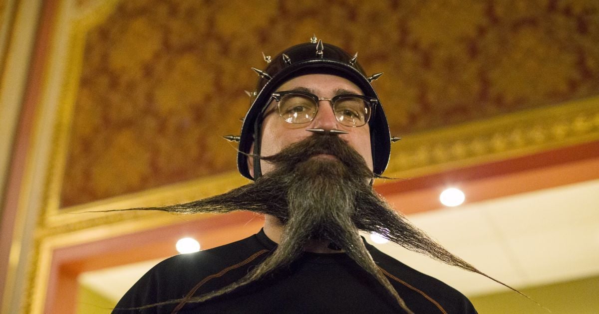 Сотні чоловіків змагалися за звання людини, яка має найкраще волосся на обличчі. / © Reuters