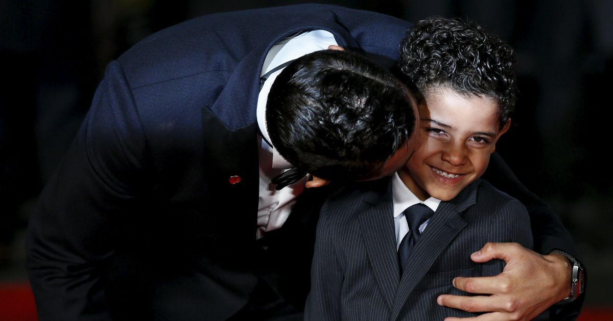 Презентация фильма Роналду. Криштиану с сыном. / © Reuters